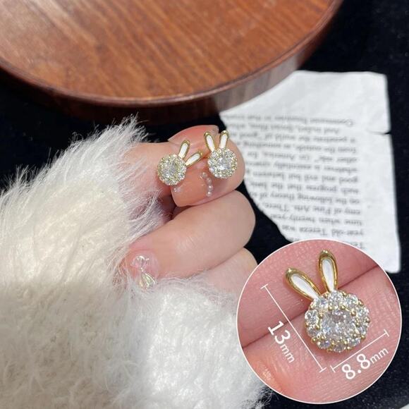 Bunny stud earrings with rhinestones, shiny and cute, great for party - Picture 2 of 3